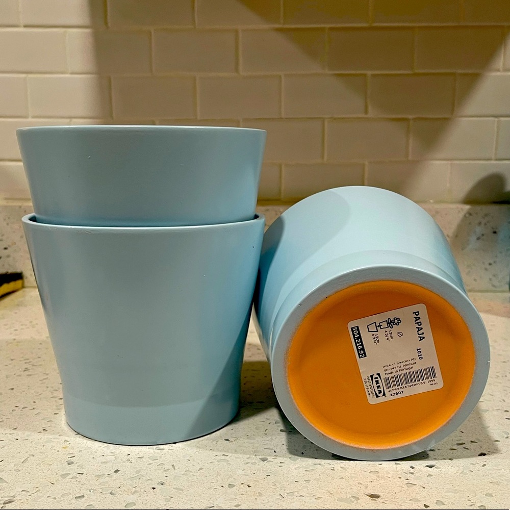 Earthenware pot plant 4.75in diameter baby blue brand new ikea